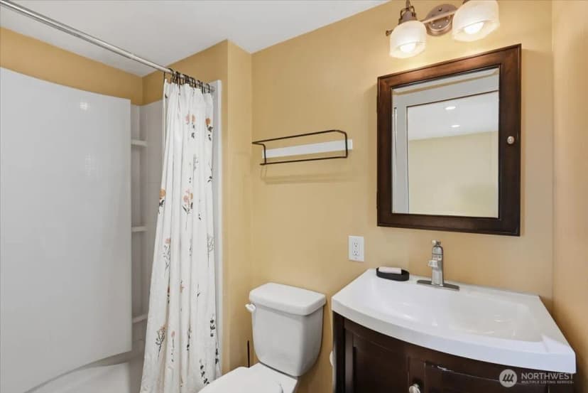 Property photo for 1828 Ne Ravenna Boulevard, Seattle photo 29