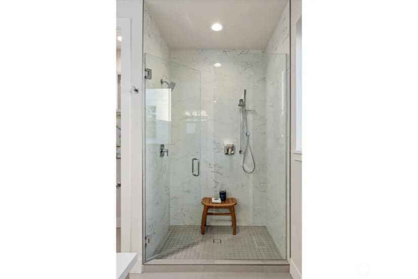 Property photo for 8227 Ne 128th Street, Kirkland photo 11