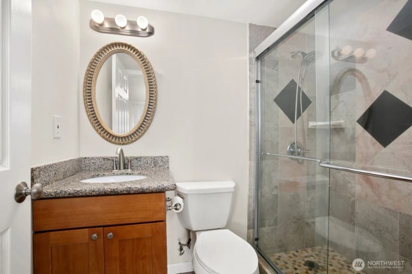 Property photo for 7226 33rd Avenue S, Seattle photo 17