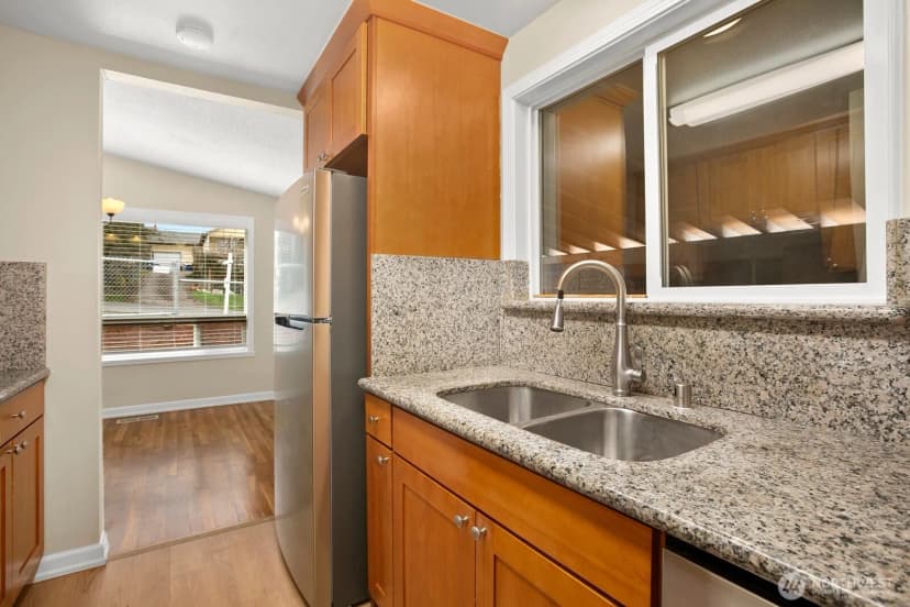 Property photo for 7226 33rd Avenue S, Seattle photo 9