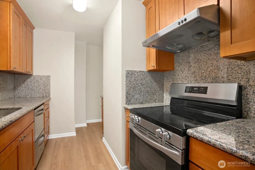 Property photo for 7226 33rd Avenue S, Seattle photo 8