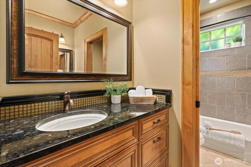 Property photo for 36315 Se Saint Andrews Lane, Snoqualmie photo 19