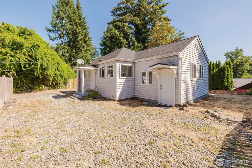 Property photo for 1141 West Avenue, Port Orchard photo 33