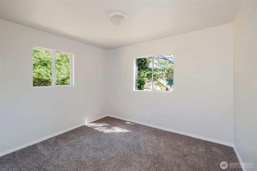 Property photo for 1141 West Avenue, Port Orchard photo 18