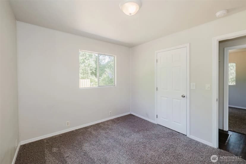 Property photo for 1141 West Avenue, Port Orchard photo 13