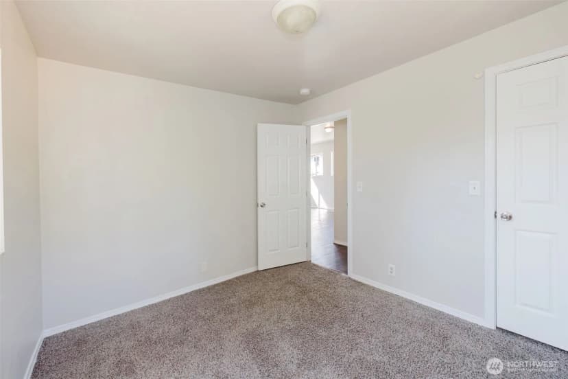 Property photo for 1141 West Avenue, Port Orchard photo 20
