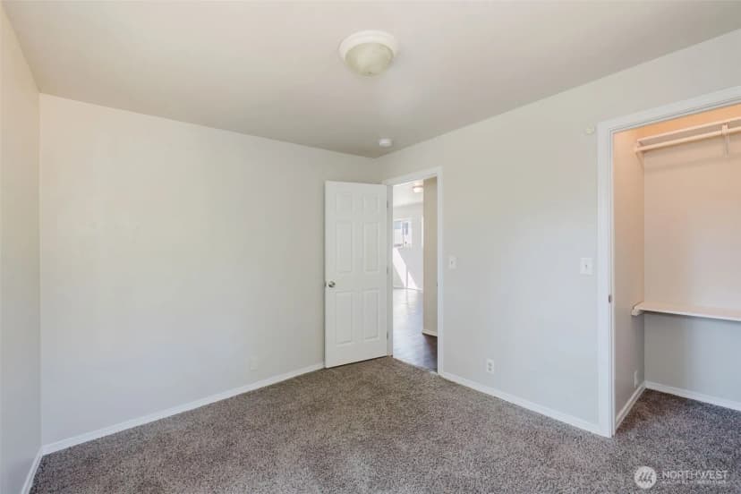 Property photo for 1141 West Avenue, Port Orchard photo 22