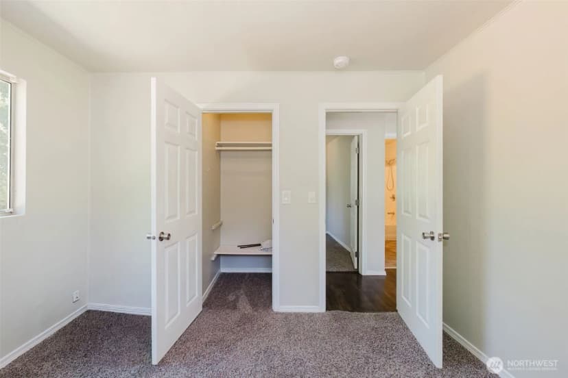 Property photo for 1141 West Avenue, Port Orchard photo 17