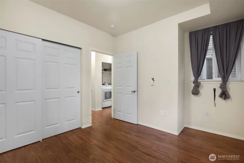Property photo for 12530 Admiralty Way #k102, Everett photo 26