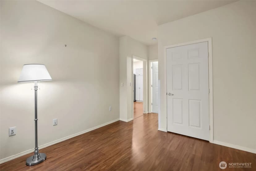 Property photo for 12530 Admiralty Way #k102, Everett photo 20