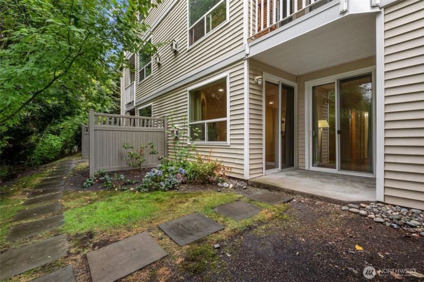 Property photo for 12530 Admiralty Way #k102, Everett photo 35