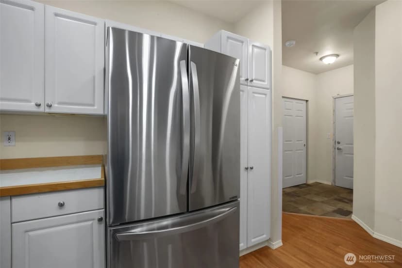 Property photo for 12530 Admiralty Way #k102, Everett photo 14
