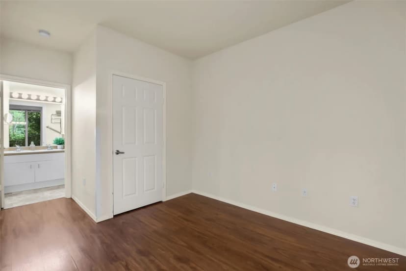Property photo for 12530 Admiralty Way #k102, Everett photo 21