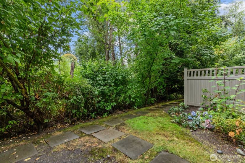 Property photo for 12530 Admiralty Way #k102, Everett photo 34