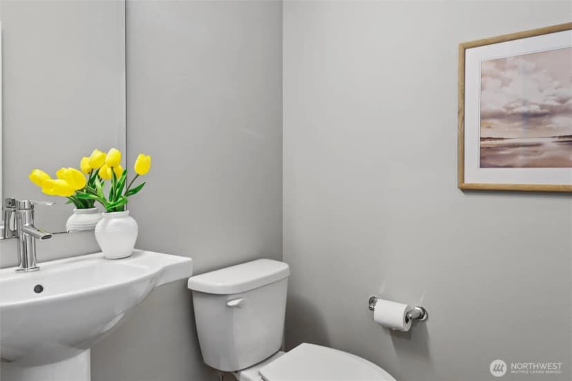 Property photo for 6861 Ne 170th Street #103, Kenmore photo 20