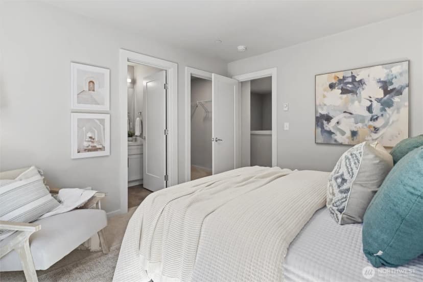 Property photo for 6861 Ne 170th Street #103, Kenmore photo 24