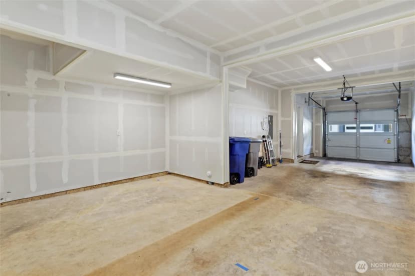 Property photo for 6861 Ne 170th Street #103, Kenmore photo 34