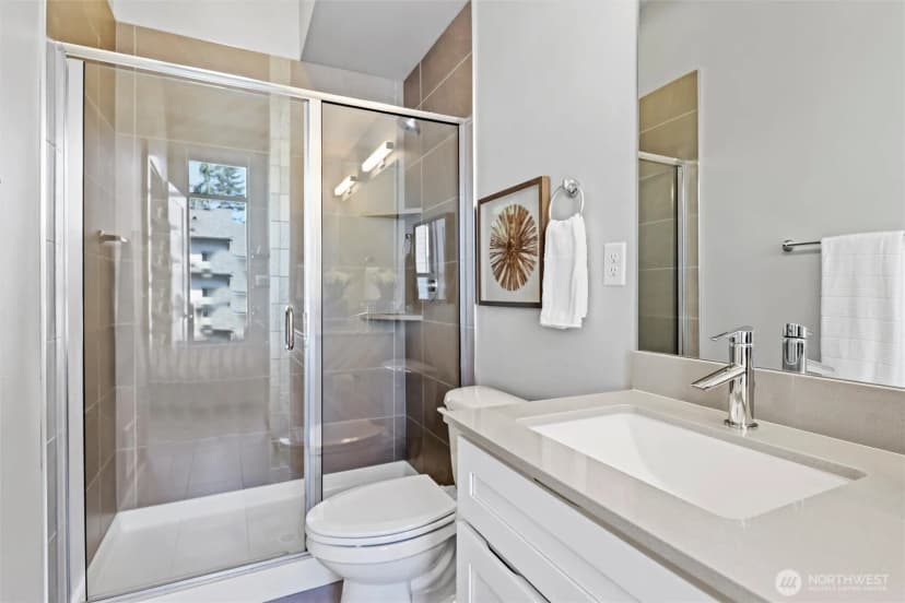 Property photo for 6861 Ne 170th Street #103, Kenmore photo 32