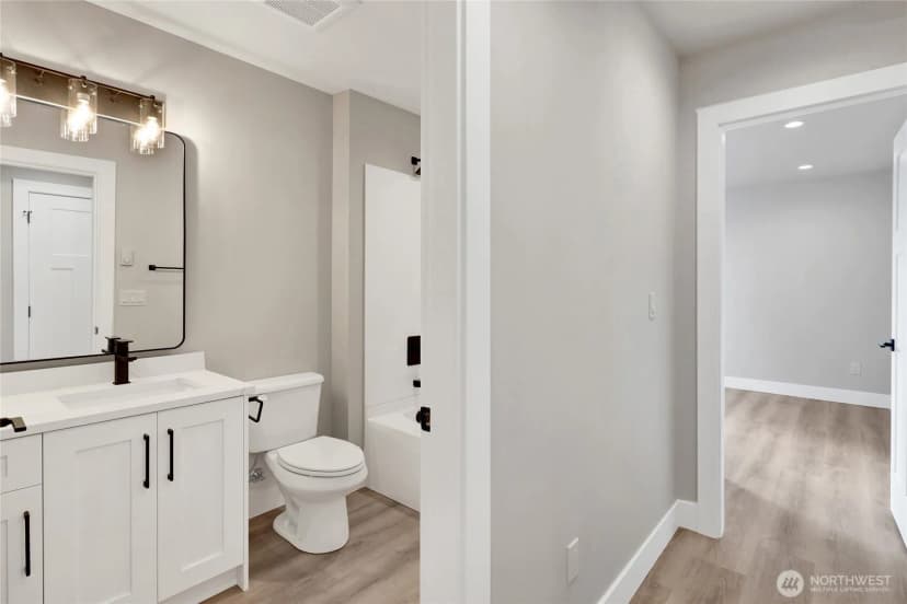 Property photo for 506 Alabama Street, Bellingham photo 25