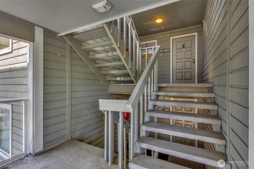 Property photo for 22213 6th Avenue S #203, Des Moines photo 5