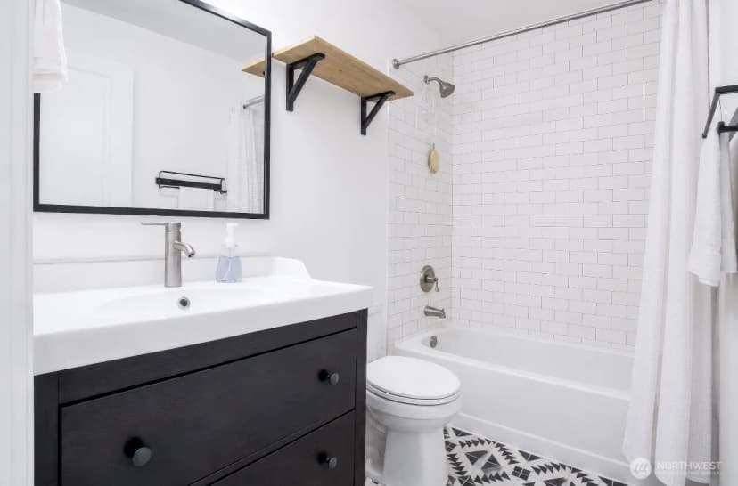 Property photo for 22213 6th Avenue S #203, Des Moines photo 14