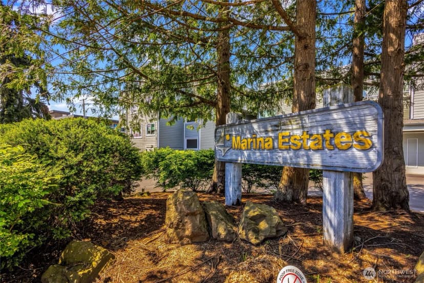 Property photo for 22213 6th Avenue S #203, Des Moines photo 31