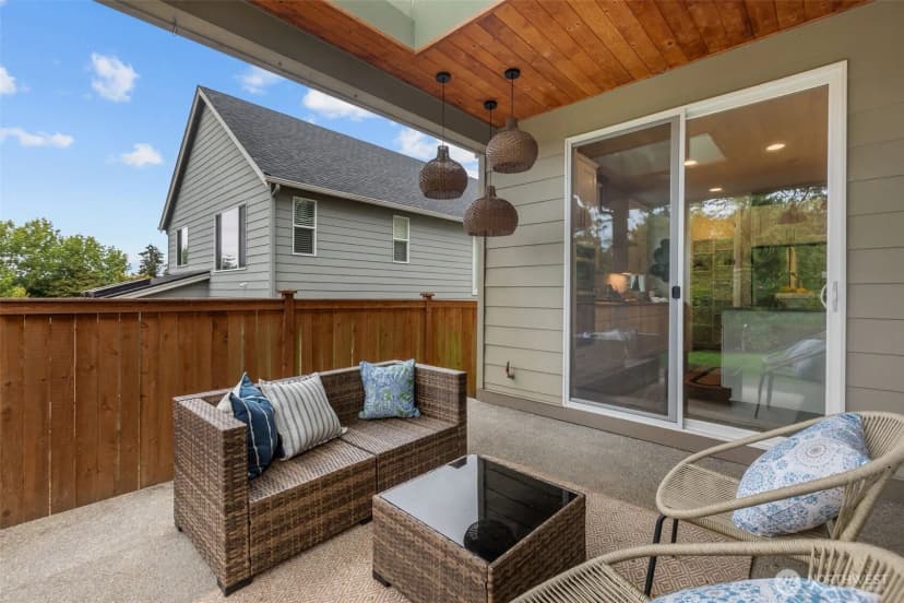 Property photo for 31327 43rd Place Sw, Federal Way photo 31