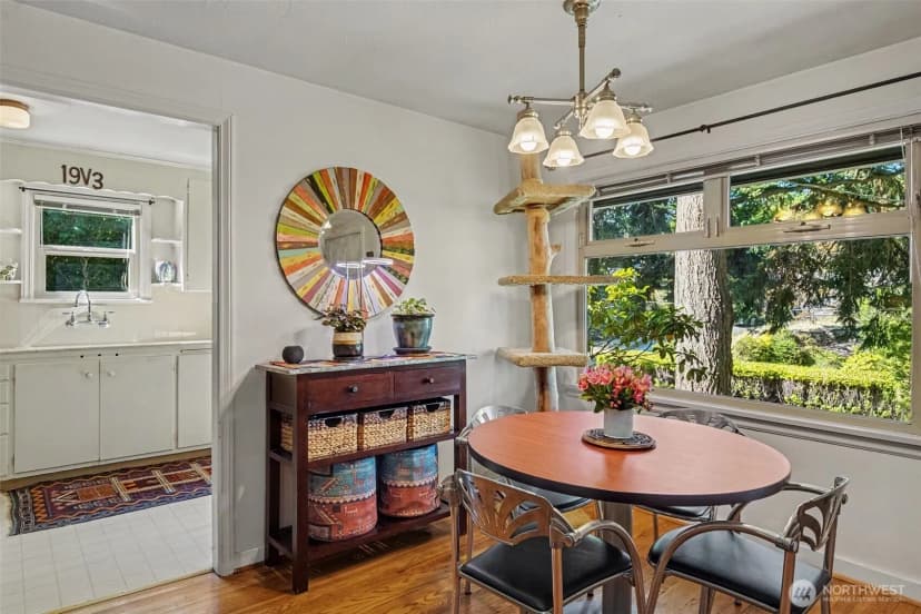 Property photo for 4320 31st Avenue W, Seattle photo 10