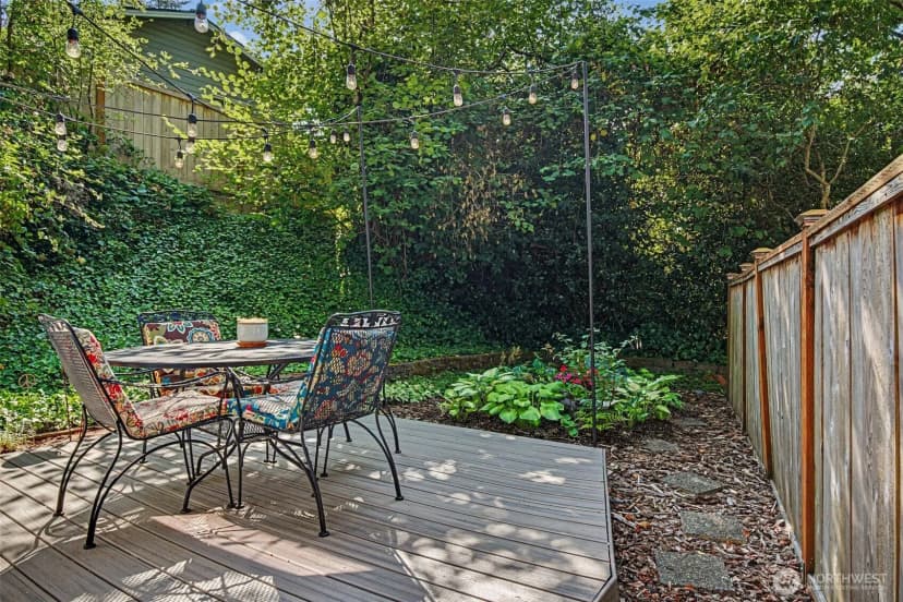 Property photo for 4320 31st Avenue W, Seattle photo 17