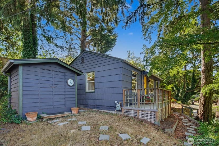Property photo for 4320 31st Avenue W, Seattle photo 23