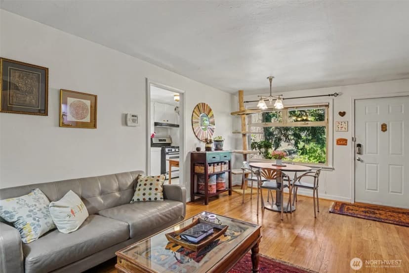 Property photo for 4320 31st Avenue W, Seattle photo 5