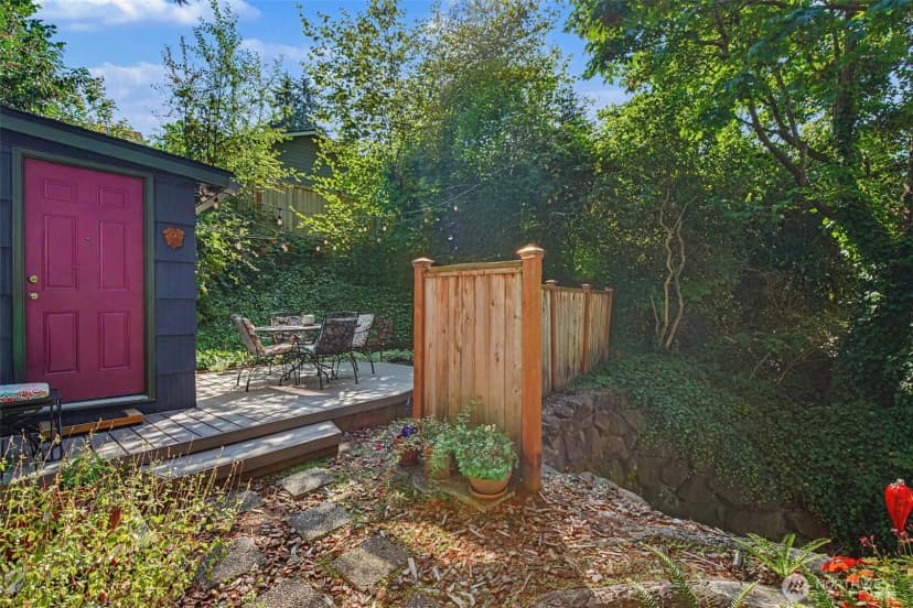 Property photo for 4320 31st Avenue W, Seattle photo 25