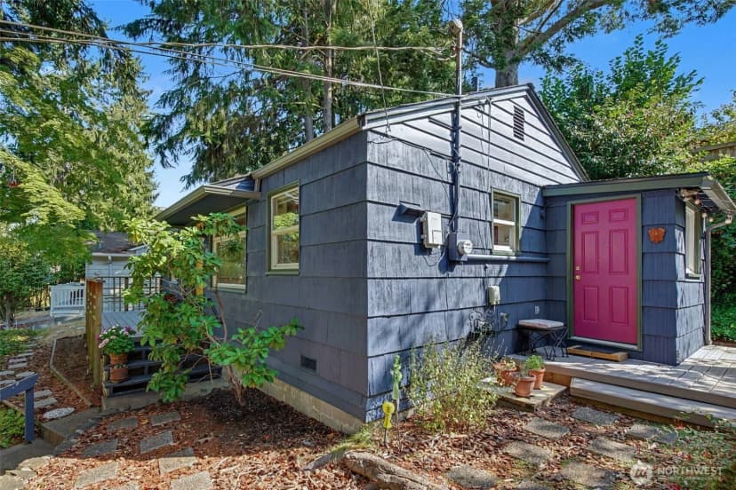 Property photo for 4320 31st Avenue W, Seattle photo 24