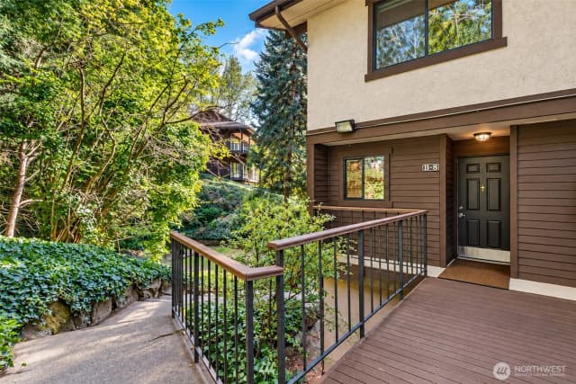 Property photo for 136 Summit Avenue N #b8, Kent photo 2
