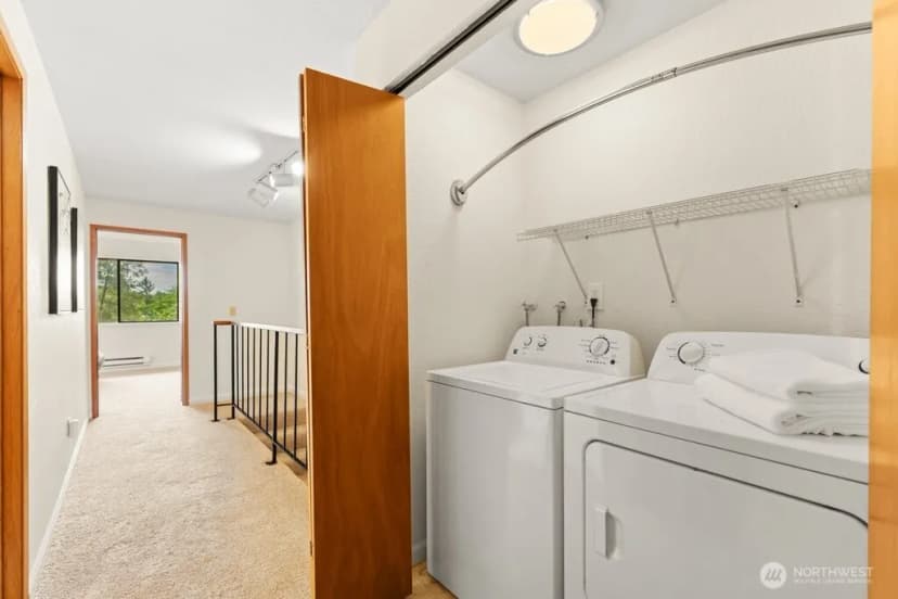 Property photo for 136 Summit Avenue N #b8, Kent photo 21