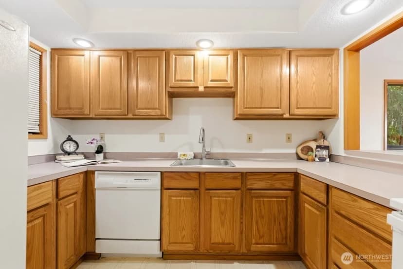 Property photo for 136 Summit Avenue N #b8, Kent photo 7