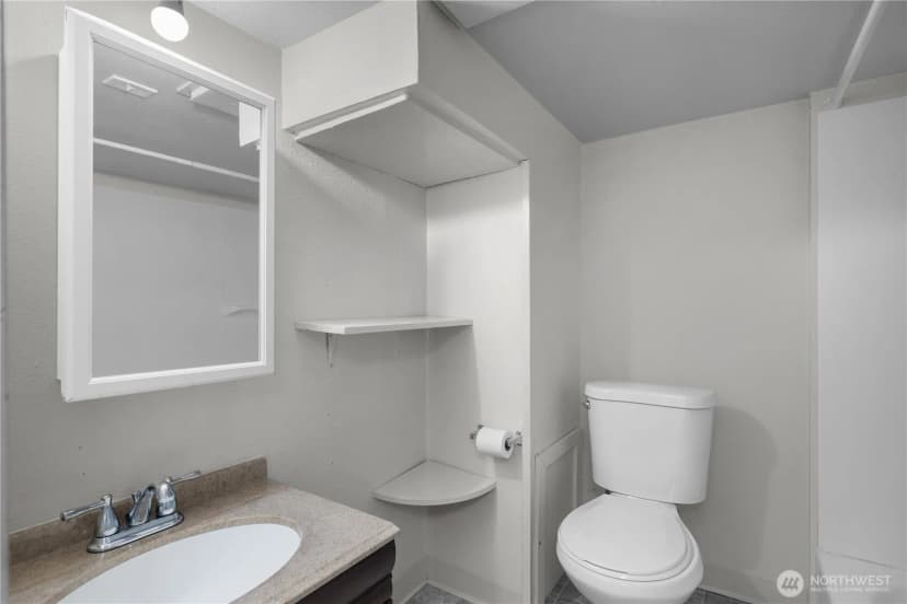 Property photo for 1612 Capitol Way S, Olympia photo 23