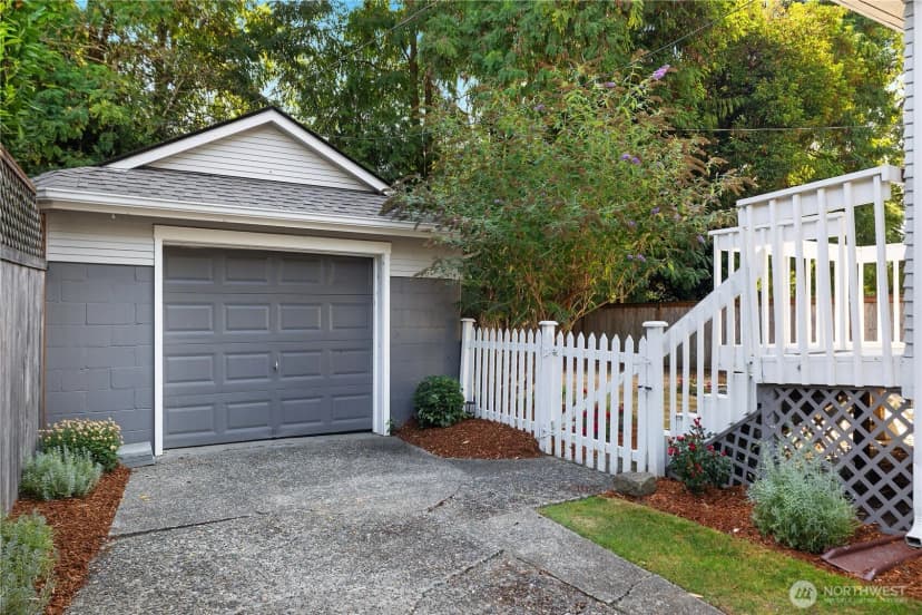Property photo for 1612 Capitol Way S, Olympia photo 27
