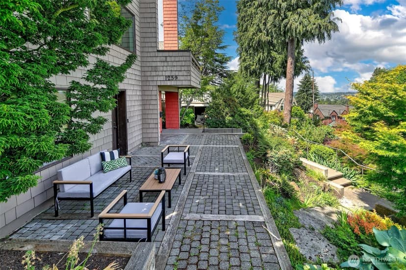 Property photo for 1259 23rd Avenue E, Seattle photo 26
