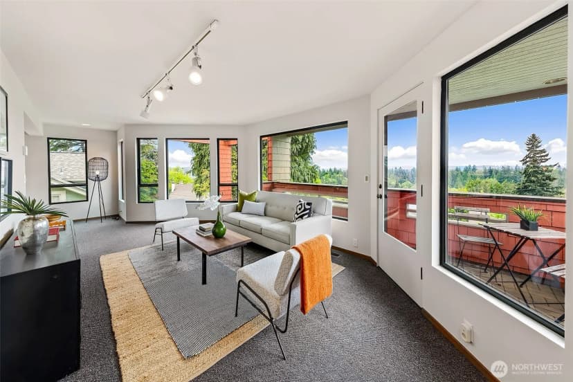 Property photo for 1259 23rd Avenue E, Seattle photo 19