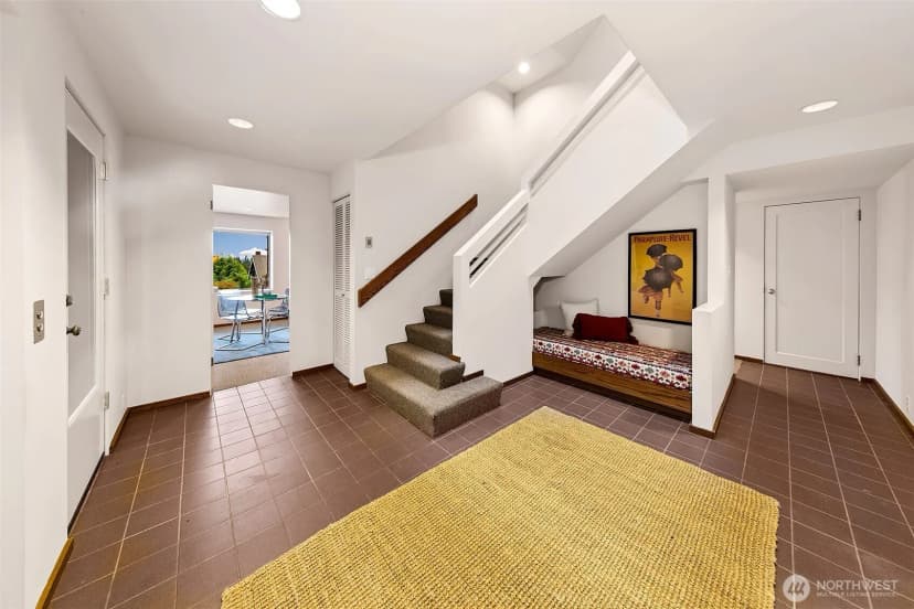 Property photo for 1259 23rd Avenue E, Seattle photo 22