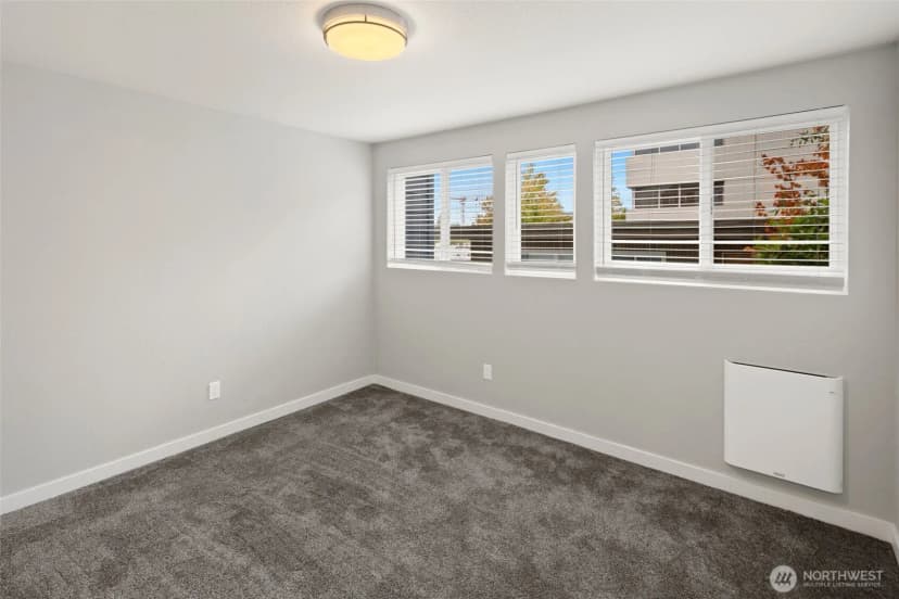 Property photo for 3055 80th Avenue Se #107, Mercer Island photo 16