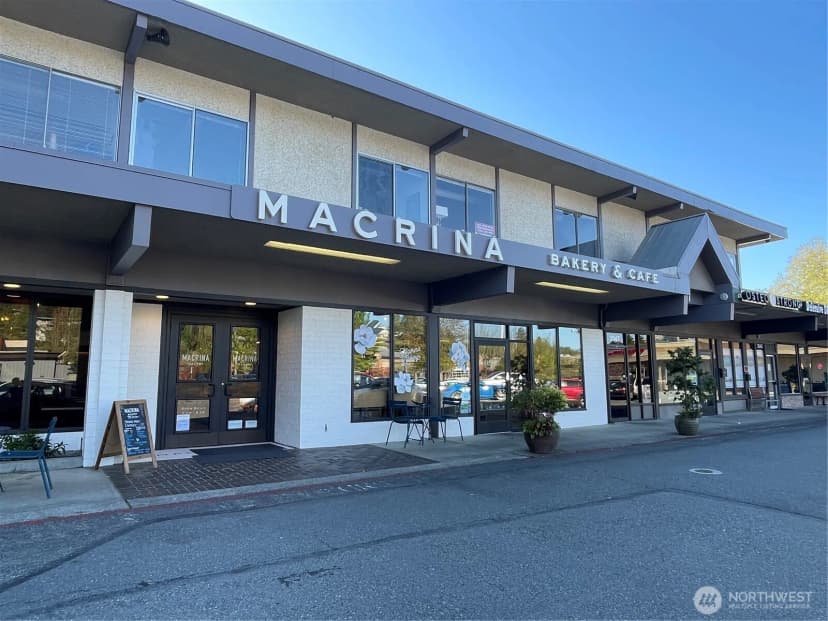 Property photo for 3055 80th Avenue Se #107, Mercer Island photo 24