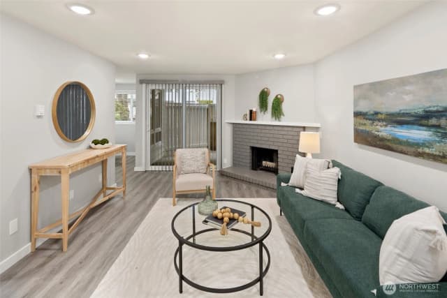 Property photo for 3055 80th Avenue Se #107, Mercer Island photo 4