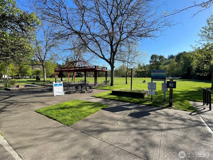 Property photo for 3055 80th Avenue Se #107, Mercer Island photo 26