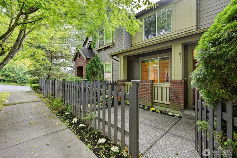 Property photo for 10715 Ross Road #c, Bothell photo 3