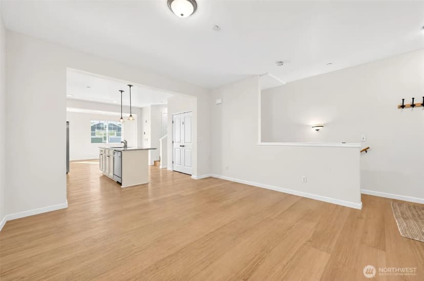 Property photo for 10715 Ross Road #c, Bothell photo 5