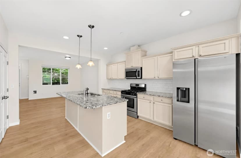Property photo for 10715 Ross Road #c, Bothell photo 8