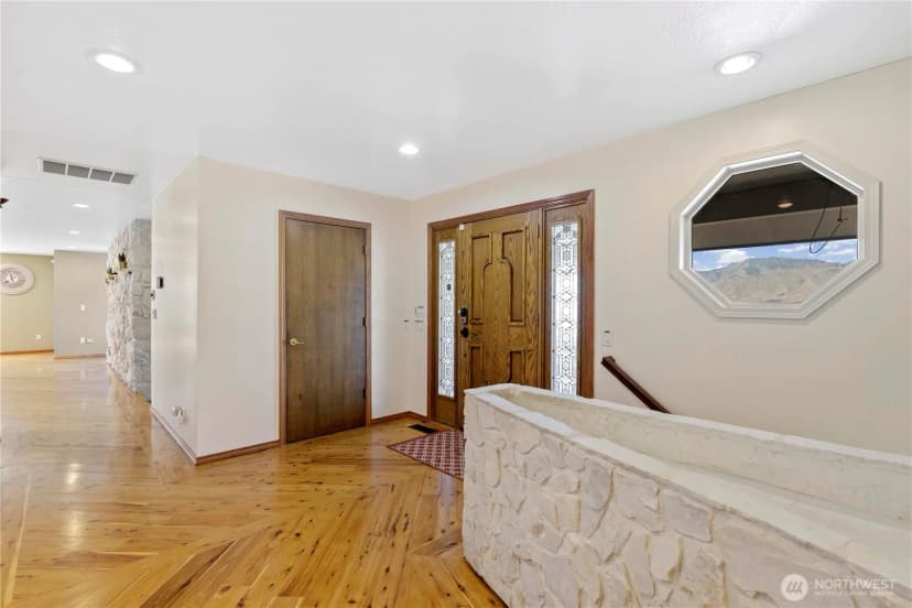Property photo for 3131 35th Street Ne, East Wenatchee photo 6