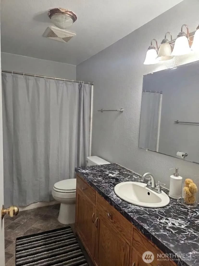 Property photo for 2000 E Highland Avenue, Mount Vernon photo 12